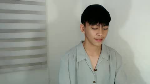 ynotyu online show from 10-17-25, 03:36