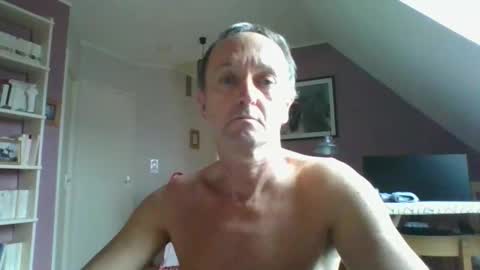 Yoann online show from 09-26-25, 09:24