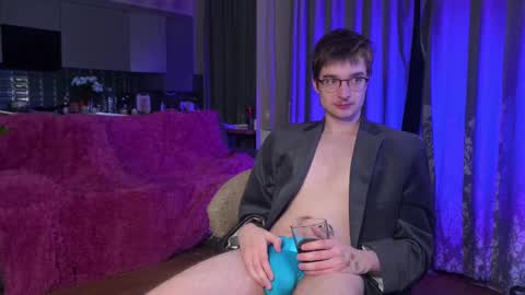 Max online show from 02-14-25, 04:26