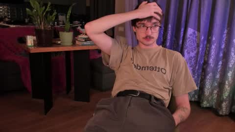 Snapshot of yoga_pizza_420 chatting on 03-27-26, 10:20 Max online show from 03-27-26, 10:20