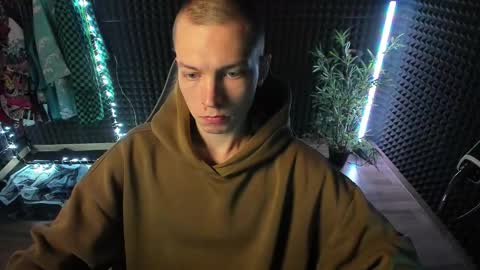 You can ask my name in pm online show from 10-18-25, 04:59