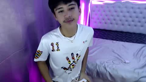 Snapshot of yokai24 chatting on 12-21-25, 02:35 yokaii online show from 12-21-25, 02:35