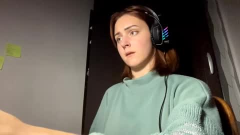 Snapshot of yolandegurkin chatting on 02-02-26, 06:17 Elizabeth online show from 02-02-26, 06:17