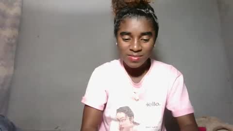 yolandrina05 online show from 09-30-25, 06:51