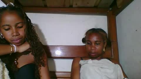 yolandrina05 online show from 02-05-26, 11:20