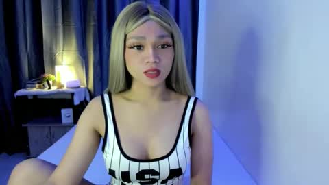 yona online show from 09-20-25, 02:12