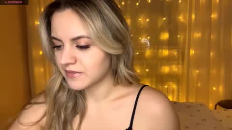 Hey Guys My name is Vivienne online show from 01-15-26, 12:26