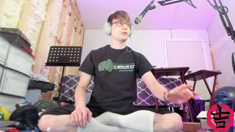 Snapshot of yoshe47 chatting on 12-06-24, 05:55 yosh online show from 12-06-24, 05:55