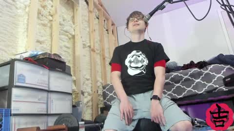 Snapshot of yoshe47 chatting on 01-06-25, 06:14 yosh online show from 01-06-25, 06:14