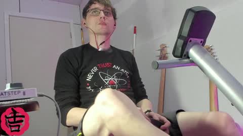 Snapshot of yoshe47 chatting on 01-21-25, 07:15 yosh online show from 01-21-25, 07:15