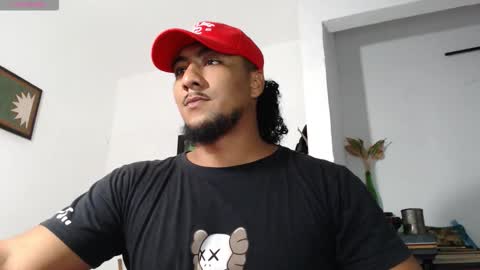 Enzo online show from 10-19-25, 03:29