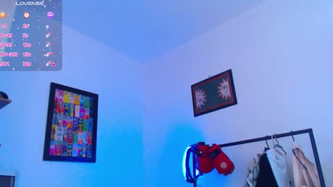 Snapshot of yosoy_enzo2020 chatting on 02-11-26, 01:27 Enzo online show from 02-11-26, 01:27