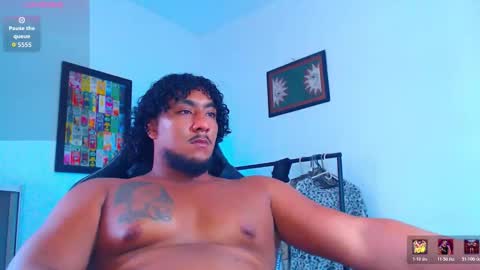 Snapshot of yosoy_enzo2020 chatting on 02-26-26, 03:33 Enzo online show from 02-26-26, 03:33