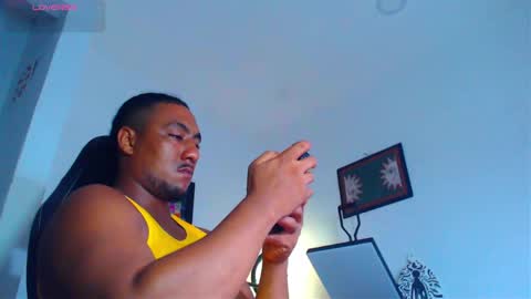 Enzo online show from 05-02-26, 03:33