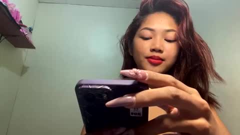 Snapshot of yosufloversweet chatting on 04-21-26, 02:37 fin online show from 04-21-26, 02:37