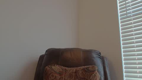 Snapshot of yougogirl_3 chatting on 12-31-24, 05:29 Colorado Guy Straight online show from 12-31-24, 05:29