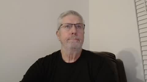 Snapshot of yougogirl_3 chatting on 01-01-25, 05:22 Colorado Guy Straight online show from 01-01-25, 05:22