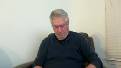 Snapshot of yougogirl_3 chatting on 01-11-25, 12:40 Colorado Guy Straight online show from 01-11-25, 12:40