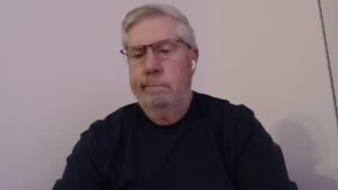 Snapshot of yougogirl_3 chatting on 01-15-25, 12:25 Colorado Guy Straight online show from 01-15-25, 12:25