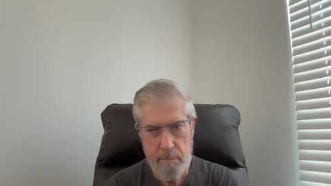 Colorado Guy Straight online show from 09-24-25, 07:39