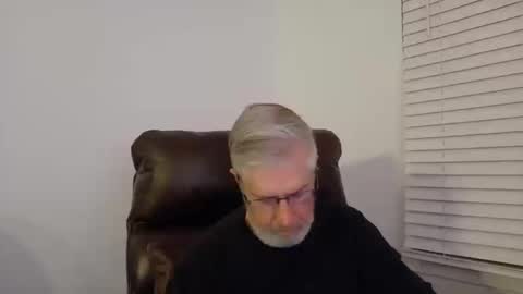 Colorado Guy Straight online show from 10-20-25, 11:43