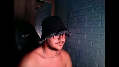 A... online show from 09-11-25, 06:13