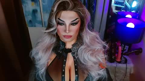 Snapshot of your1truequeen chatting on 03-30-26, 03:51 QUEEN MADISON online show from 03-30-26, 03:51