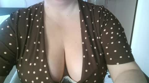 Maria Love online show from 05-09-26, 05:23