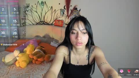 Snapshot of your_beck chatting on 09-30-25, 05:18 mia3 online show from 09-30-25, 05:18