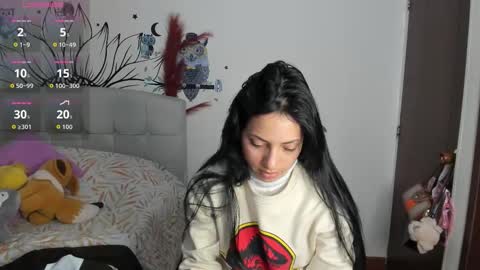 Snapshot of your_beck chatting on 10-10-25, 02:10 mia3 online show from 10-10-25, 02:10