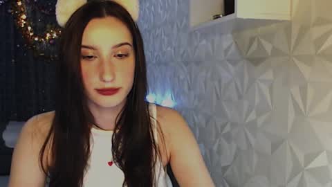 Milla online show from 12-25-24, 05:26