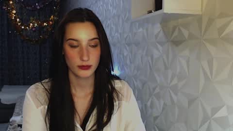 Milla online show from 12-25-24, 08:28