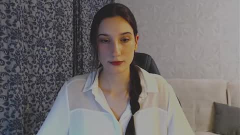 Milla online show from 02-06-25, 04:58