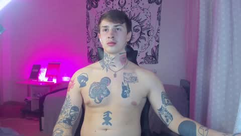 Hey my names Eric Would love to know each other better online show from 12-05-24, 12:52