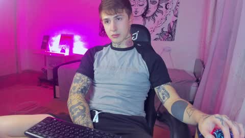 Hey my names Eric Would love to know each other better online show from 12-07-24, 10:28