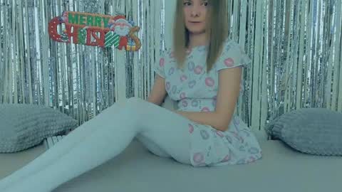 Lily online show from 12-27-24, 05:20