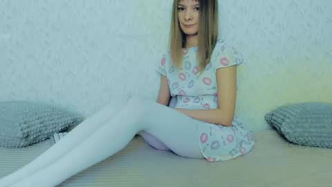 Lily online show from 02-04-25, 11:27