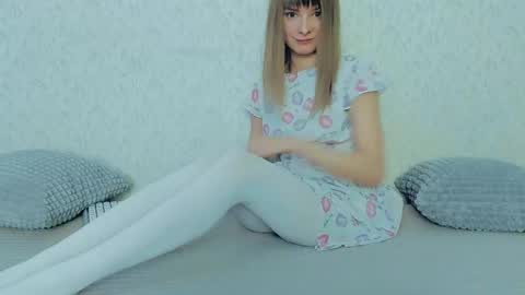 Lily online show from 03-07-25, 07:08