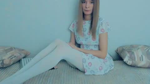 Lily online show from 11-02-25, 03:42