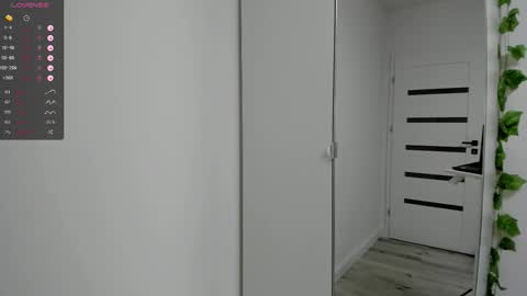 Snapshot of your_cute_bunny chatting on 02-18-26, 04:03 Adrianne online show from 02-18-26, 04:03