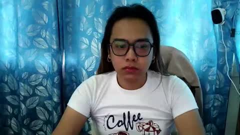 your_dreamgirlxxx69 online show from 11-10-25, 05:28