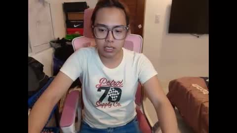 Snapshot of your_dreamgirlxxx69 chatting on 02-19-26, 10:11 your_dreamgirlxxx69 online show from 02-19-26, 10:11