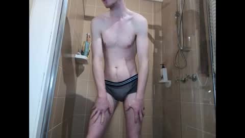 your_fit_brit_crush online show from 09-24-25, 09:40