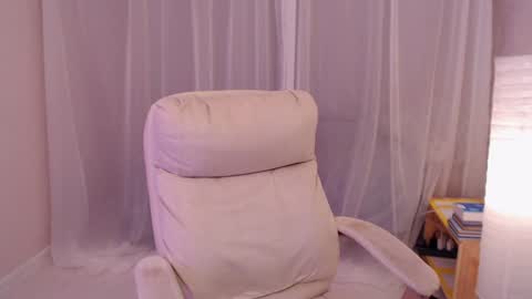 Freya online show from 02-08-25, 12:17