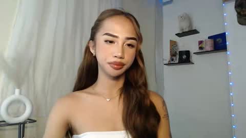 Snapshot of your_girl_cessxoxo chatting on 04-18-26, 08:51 your_girl_cessxoxo online show from 04-18-26, 08:51