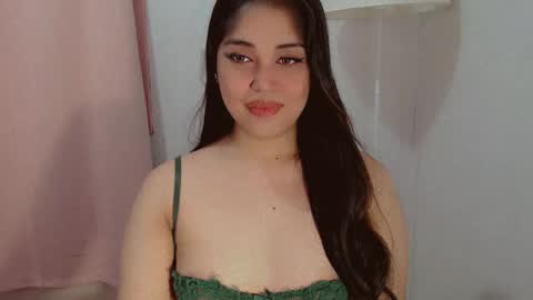  GWEN  online show from 11-21-25, 07:34