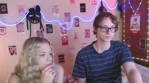 Your Horny Friends online show from 09-19-25, 11:33
