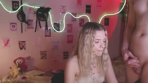 Snapshot of your_horny_friends chatting on 10-18-25, 02:07 Your Horny Friends online show from 10-18-25, 02:07