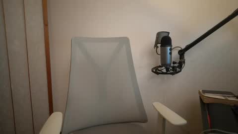 Snapshot of your_ice_cream chatting on 04-30-26, 04:57 Siebel. online show from 04-30-26, 04:57