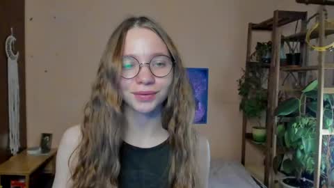Leslie online show from 05-05-26, 12:18